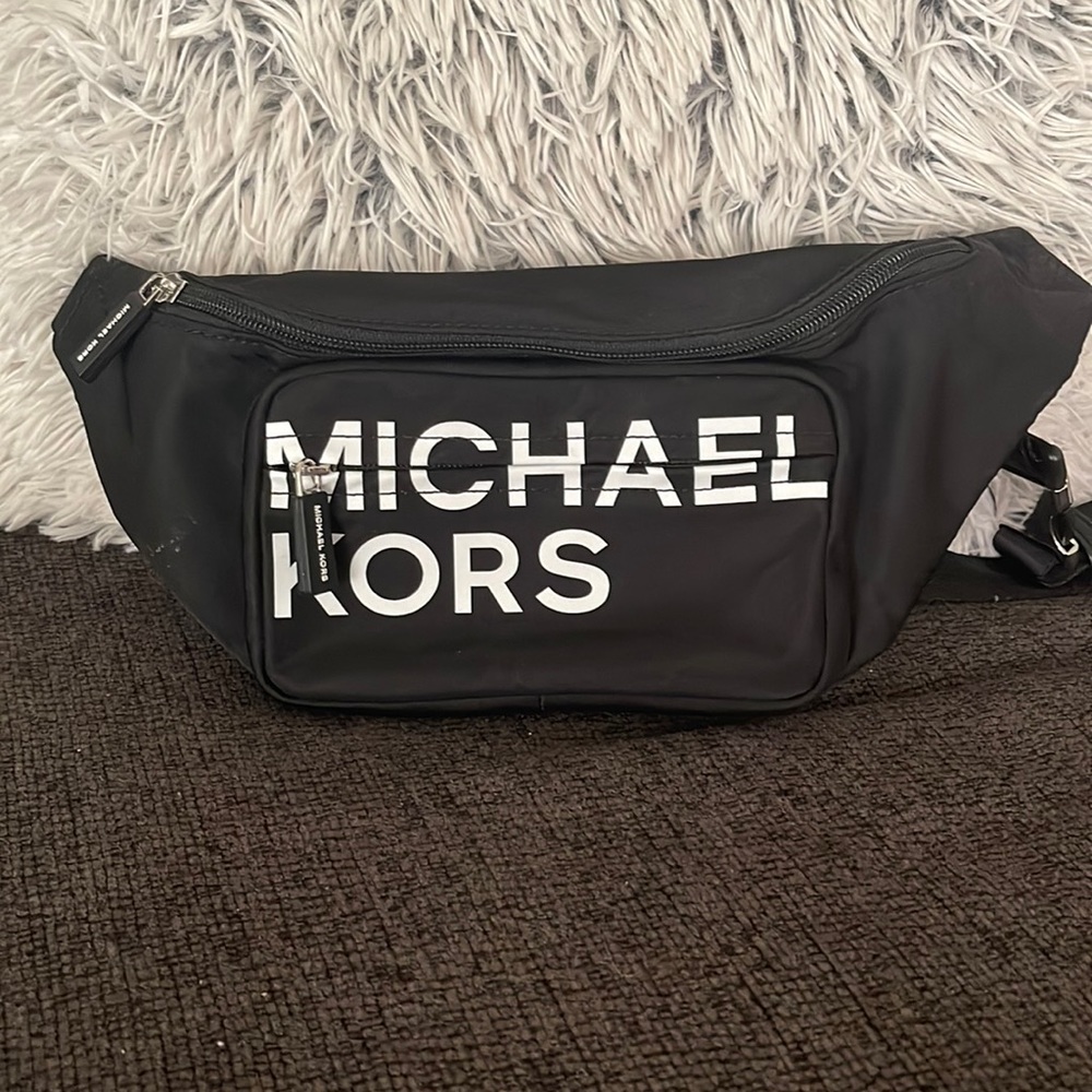 Michael kors black